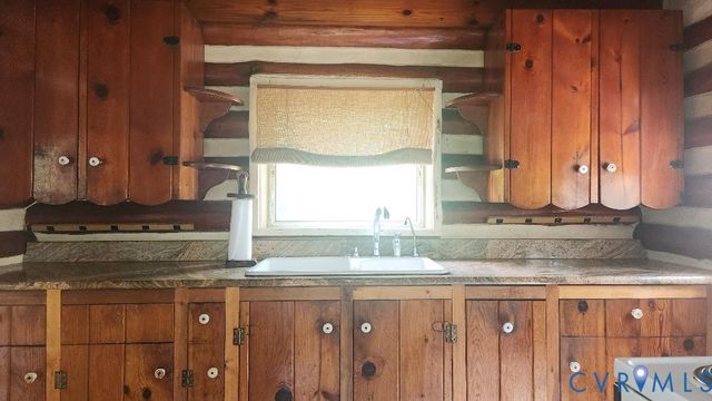 415 Springdale Ave, Colonial Heights, VA 23834