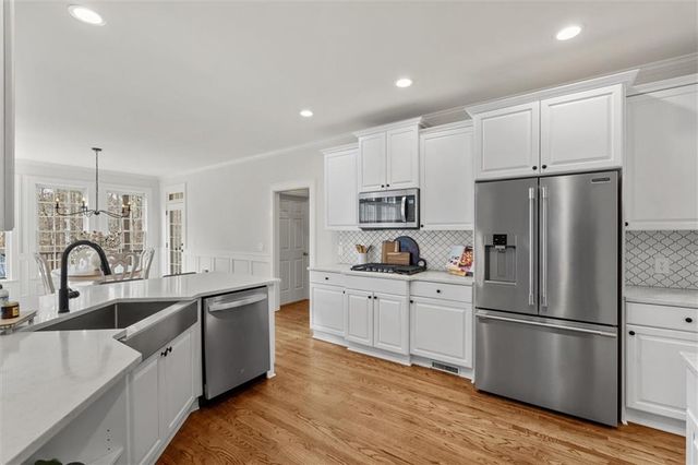 161 Oakwind Point, Acworth, GA 30101