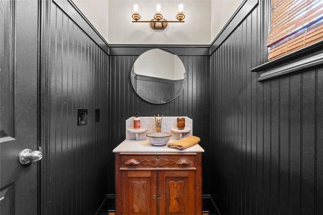 161 Oakwind Point, Acworth, GA 30101