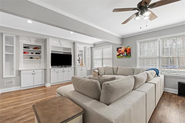 161 Oakwind Point, Acworth, GA 30101