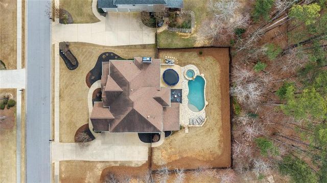 161 Oakwind Point, Acworth, GA 30101