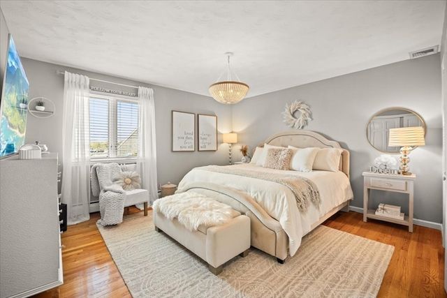 14 Nina St, New Bedford, MA 02744
