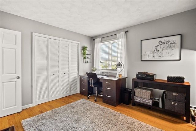 14 Nina St, New Bedford, MA 02744