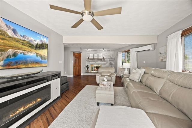 14 Nina St, New Bedford, MA 02744
