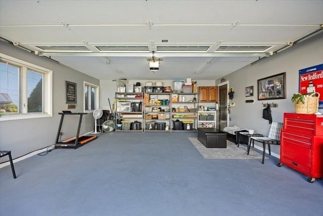 14 Nina St, New Bedford, MA 02744