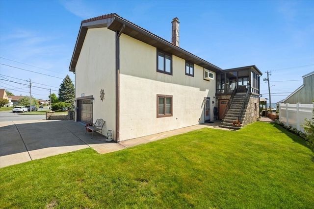 14 Nina St, New Bedford, MA 02744