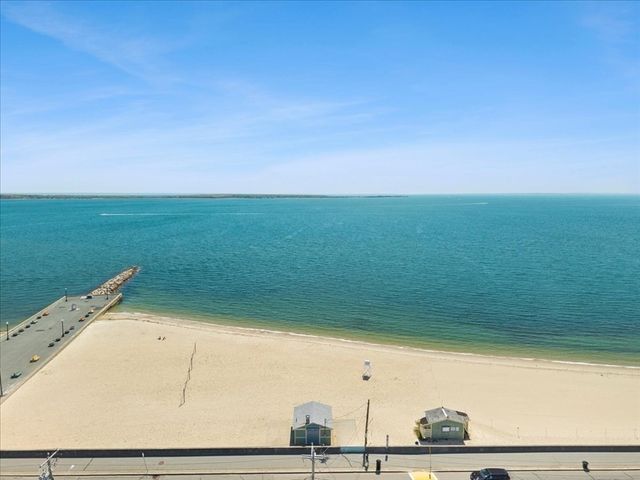 14 Nina St, New Bedford, MA 02744