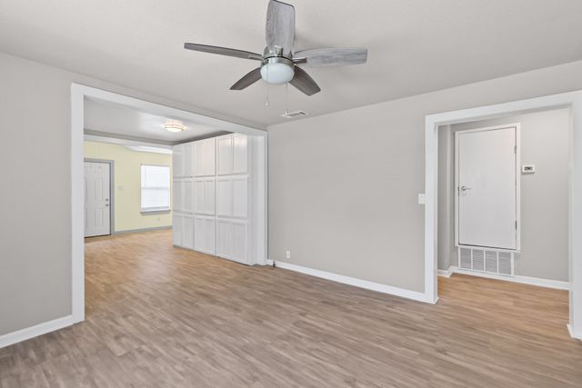208 Lee Ivie Lane, Emory, TX 75440