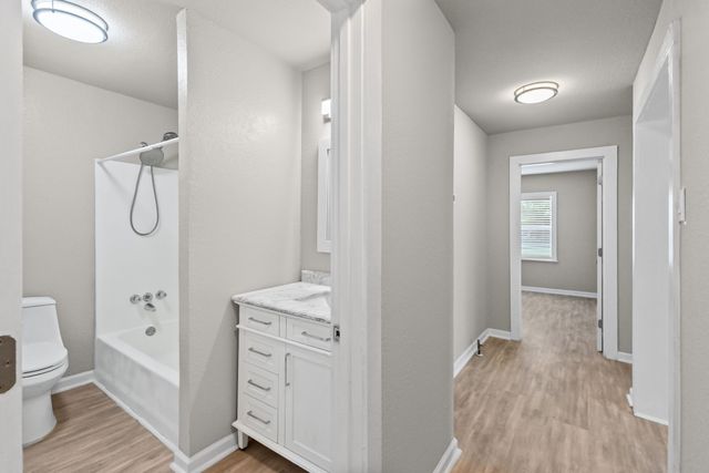 208 Lee Ivie Lane, Emory, TX 75440
