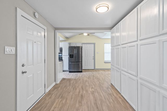 208 Lee Ivie Lane, Emory, TX 75440