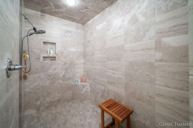 6597 Potters Wheel Drive SE, Caledonia, MI 49316