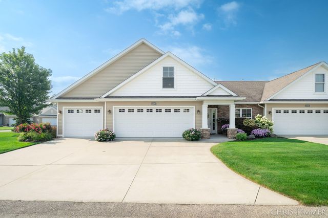 6597 Potters Wheel Drive SE, Caledonia, MI 49316