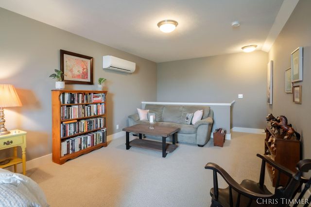 6597 Potters Wheel Drive SE, Caledonia, MI 49316