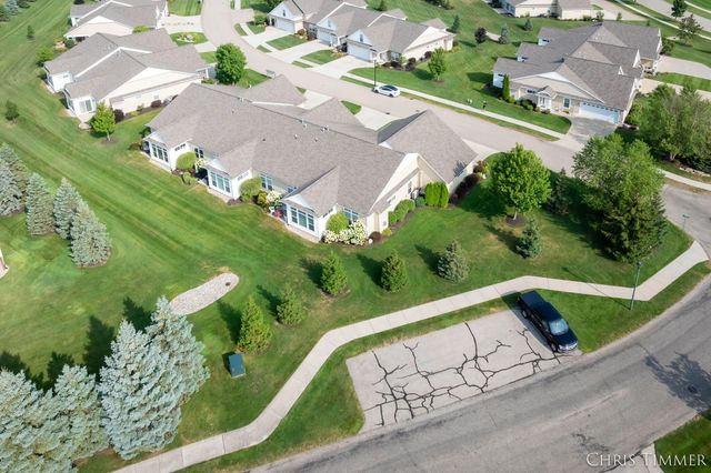 6597 Potters Wheel Drive SE, Caledonia, MI 49316