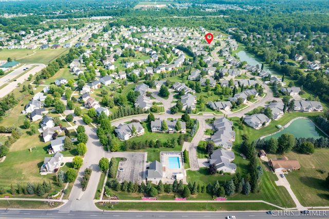 6597 Potters Wheel Drive SE, Caledonia, MI 49316