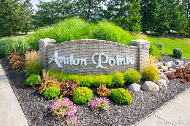 6597 Potters Wheel Drive SE, Caledonia, MI 49316