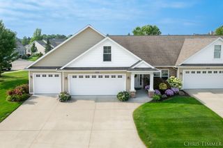 6597 Potters Wheel Drive SE, Caledonia, MI 49316