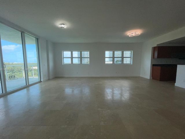 14951 Royal Oaks Ln 709, North Miami, FL 33181