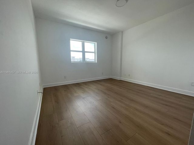 14951 Royal Oaks Ln 709, North Miami, FL 33181