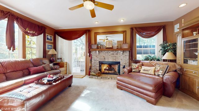 1640 S NEWTON Avenue, Park Ridge, IL 60068