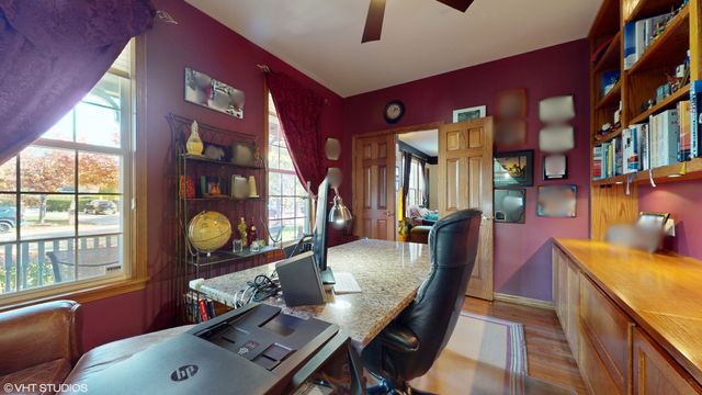 1640 S NEWTON Avenue, Park Ridge, IL 60068