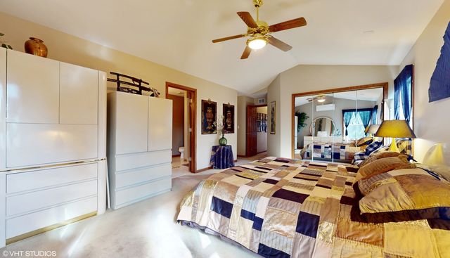 1640 S NEWTON Avenue, Park Ridge, IL 60068