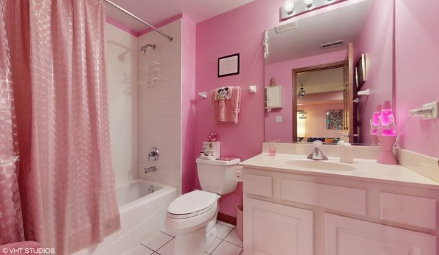 1640 S NEWTON Avenue, Park Ridge, IL 60068