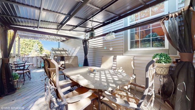 1640 S NEWTON Avenue, Park Ridge, IL 60068