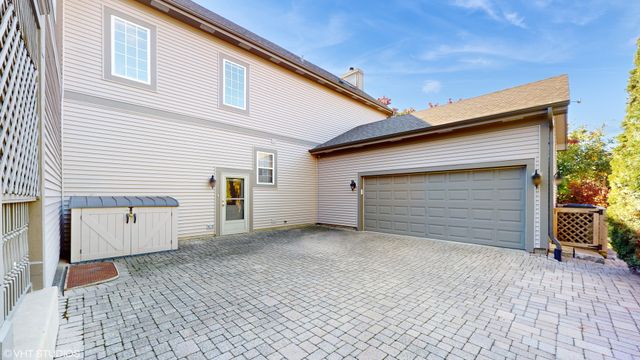 1640 S NEWTON Avenue, Park Ridge, IL 60068