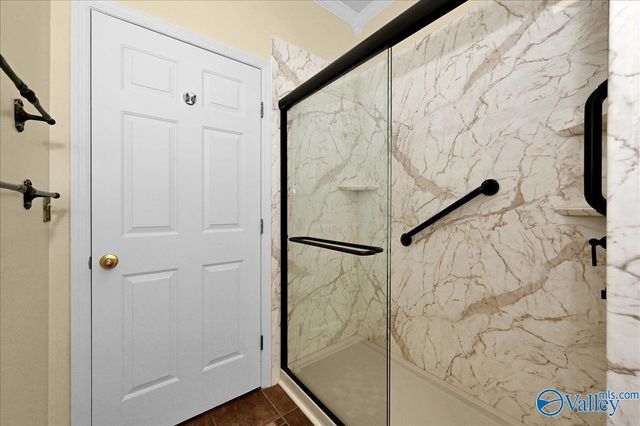 909 Bellemeade Street SW, Hartselle, AL 35640