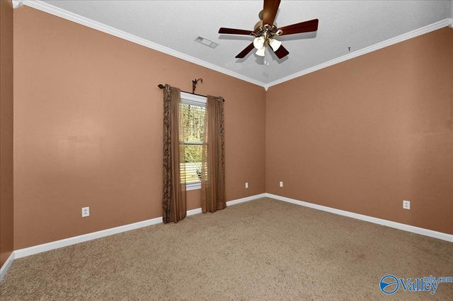 909 Bellemeade Street SW, Hartselle, AL 35640