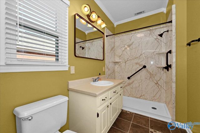 909 Bellemeade Street SW, Hartselle, AL 35640