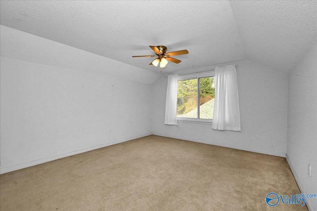 909 Bellemeade Street SW, Hartselle, AL 35640