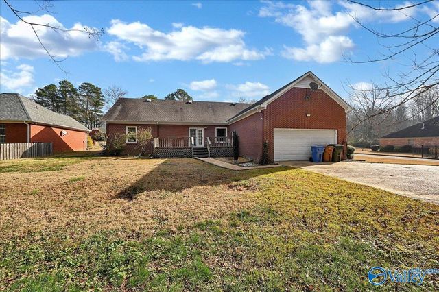 909 Bellemeade Street SW, Hartselle, AL 35640