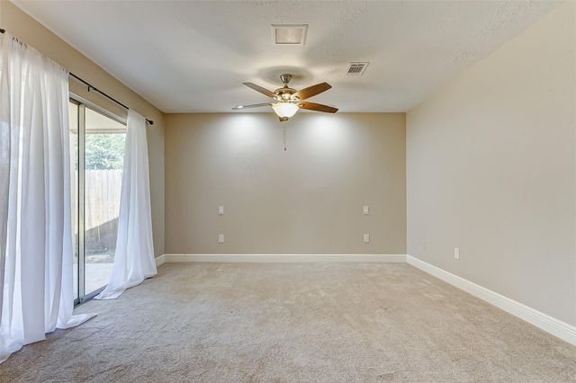 5423 Fawn Trail Lane, Humble, TX 77346
