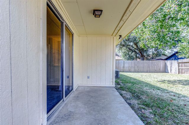 5423 Fawn Trail Lane, Humble, TX 77346