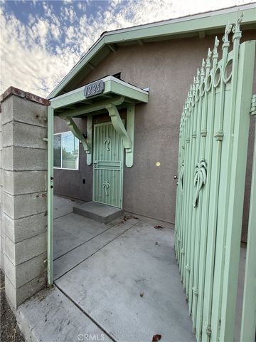1224 Poplar, San Bernardino, CA 92410