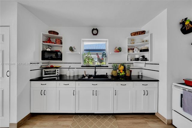 5402 SW 128th Place, Miami, FL 33175