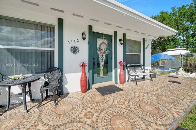 5402 SW 128th Place, Miami, FL 33175