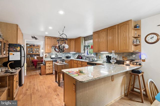 5099 COURTNEYS CORNER RD, Sumerduck, VA 22742