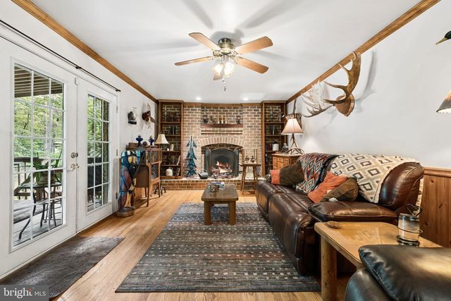 5099 COURTNEYS CORNER RD, Sumerduck, VA 22742