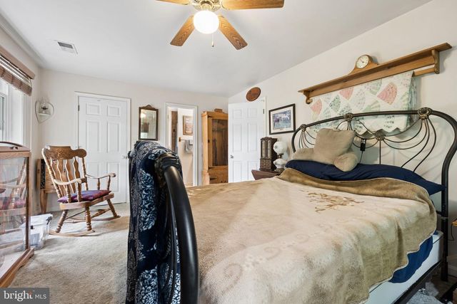 5099 COURTNEYS CORNER RD, Sumerduck, VA 22742