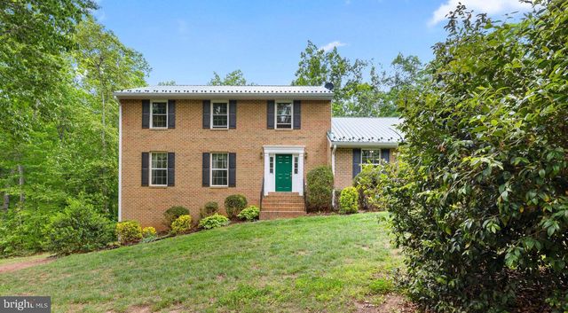 5099 COURTNEYS CORNER RD, Sumerduck, VA 22742