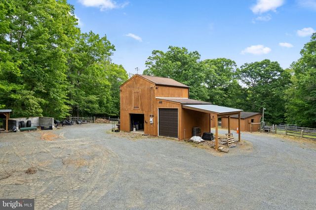 5099 COURTNEYS CORNER RD, Sumerduck, VA 22742