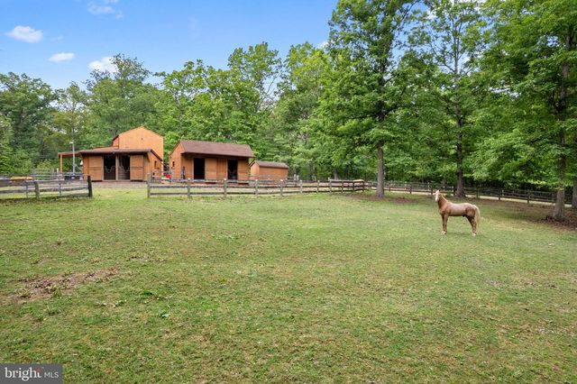 5099 COURTNEYS CORNER RD, Sumerduck, VA 22742