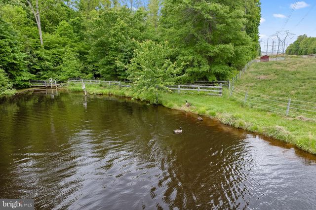 5099 COURTNEYS CORNER RD, Sumerduck, VA 22742