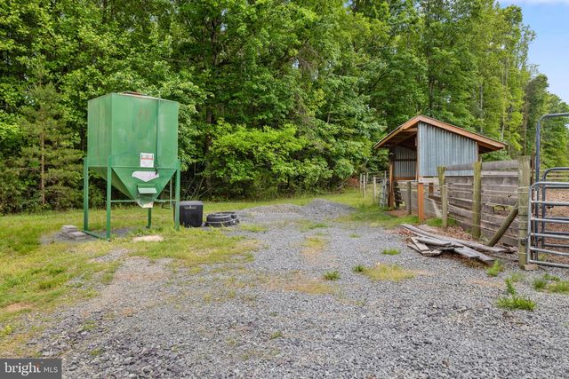 5099 COURTNEYS CORNER RD, Sumerduck, VA 22742