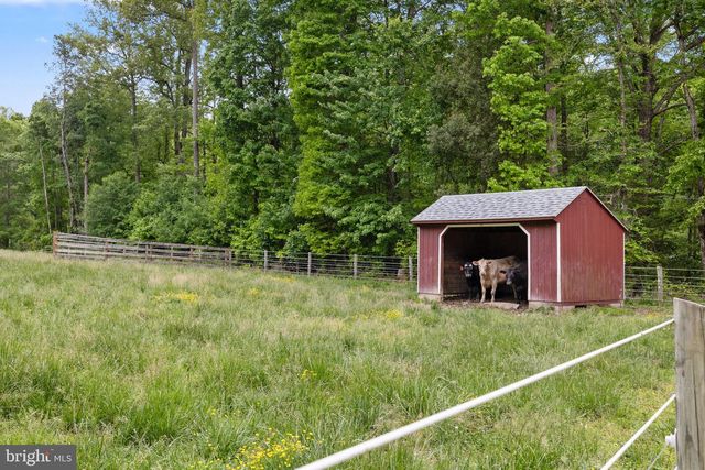 5099 COURTNEYS CORNER RD, Sumerduck, VA 22742