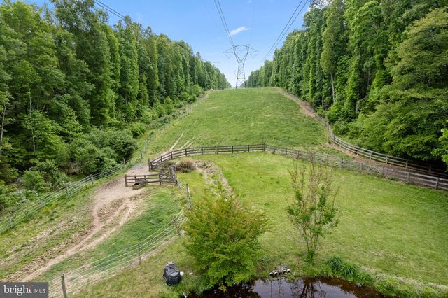 5099 COURTNEYS CORNER RD, Sumerduck, VA 22742