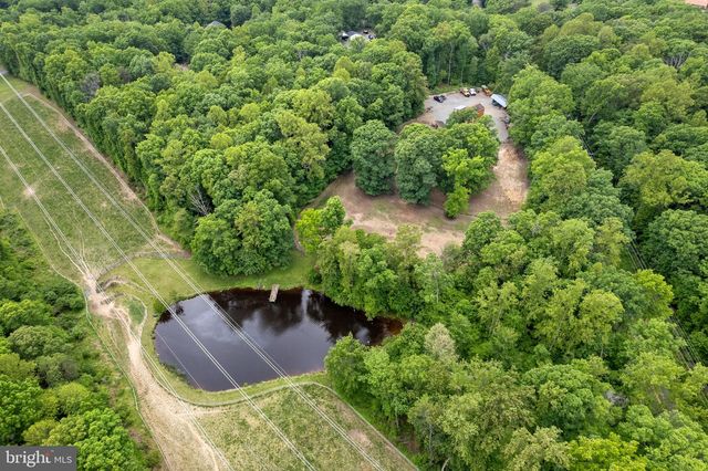 5099 COURTNEYS CORNER RD, Sumerduck, VA 22742